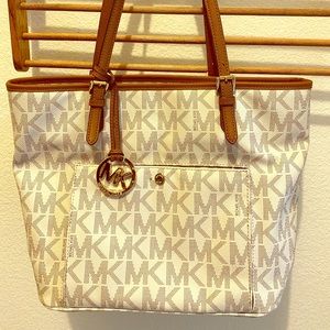 Michael Kors medium tote